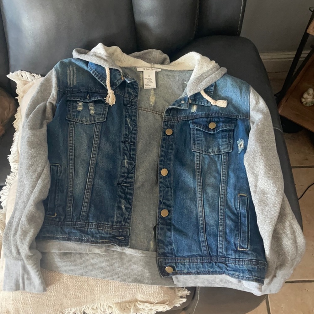 Hoodie Jean Jacket !
